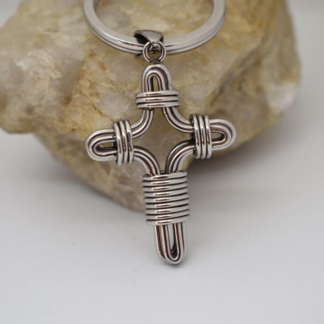 cross wire layered keychain.jpg